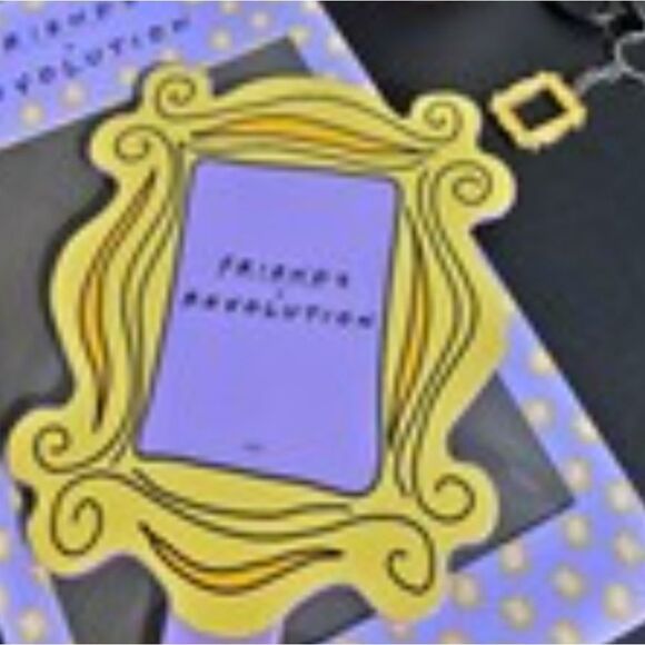 Revolution Beauty X Friends The Television Series Mirror - Picture 8 of 11